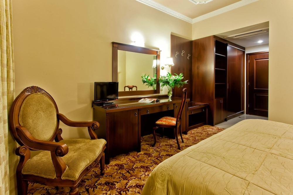 Kouros Hotel Drama Exterior photo