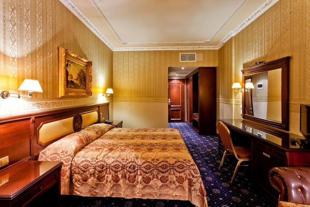 Kouros Hotel Drama Exterior photo
