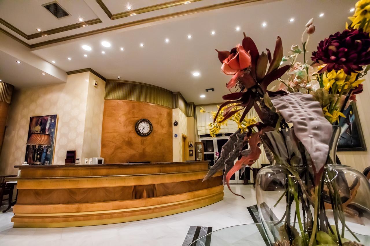 Kouros Hotel Drama Exterior photo